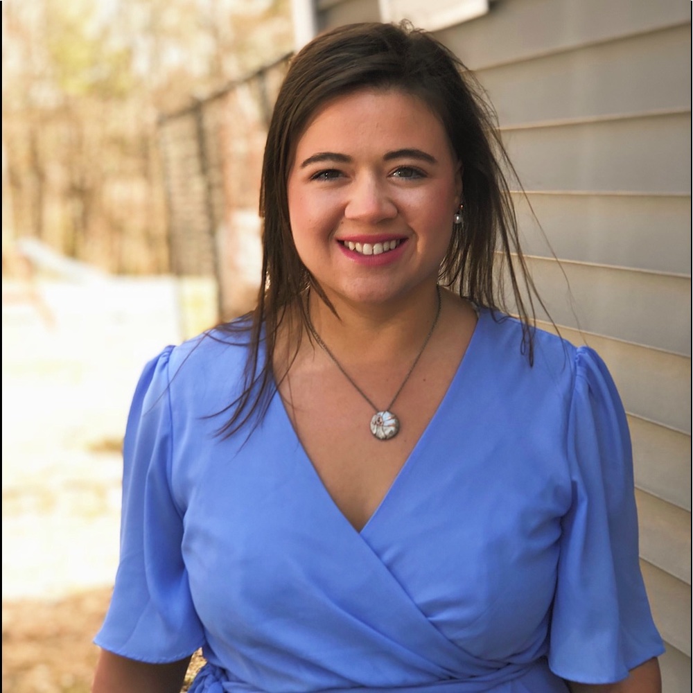 Meet your Posher, Emily